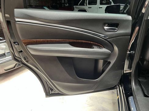 Used 2019 Acura MDX SH-AWD image 30