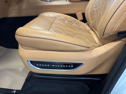 Used 2023 Jeep Grand Wagoneer L Series III w/ HD Trailer Tow Package image 11