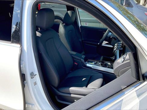 Certified 2025 Mercedes-Benz GLB 250 image 6