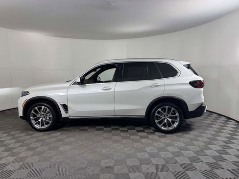 Used 2026 BMW X5 xDrive40i image 11