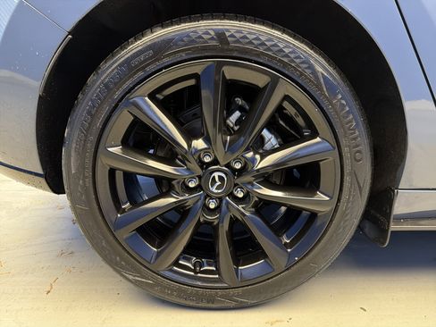 Used 2021 MAZDA MAZDA3 s image 9