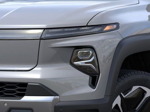 New 2026 Chevrolet Silverado EV LT image 10