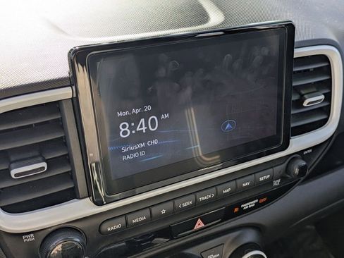 Certified 2025 Hyundai Venue Limited image 20