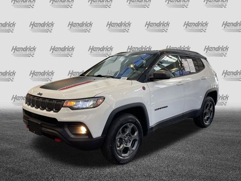 Used 2022 Jeep Compass Trailhawk w/ Trailhawk Convenience Group image 10