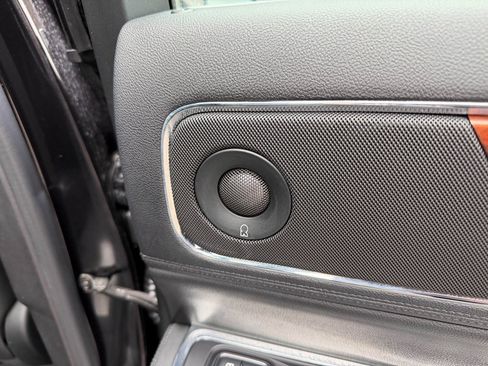 Used 2020 Lincoln Continental Standard w/ Premium Package image 25