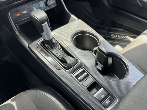 Used 2025 Honda Civic Sport image 38