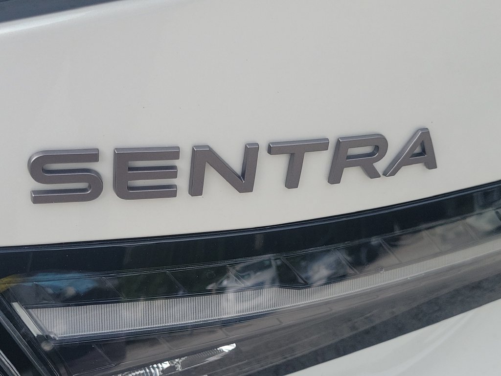 New 2027 Nissan Sentra SR FWD image 12