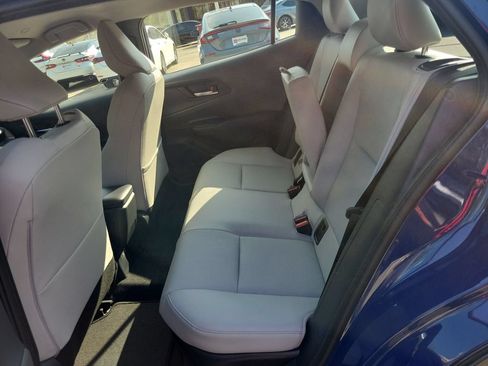 Used 2026 Toyota Prius XLE FWD image 27