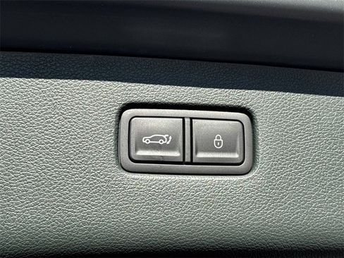 New 2025 Genesis GV80 2.5T Prestige image 19