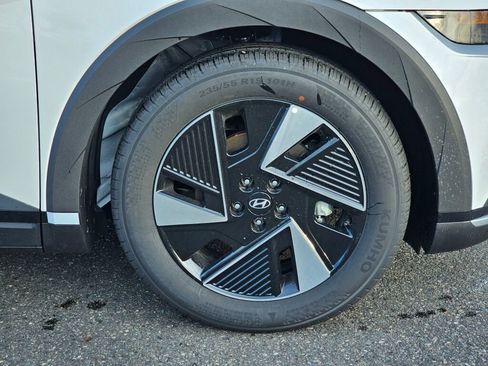 New 2026 Hyundai Ioniq 5 SE image 9