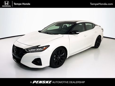 Used 2022 Nissan Maxima SR w/ Sport Mat Group FWD image 1