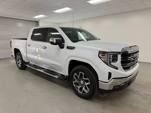 New 2026 GMC Sierra 1500 SLT w/ SLT Premium Plus Package image 3