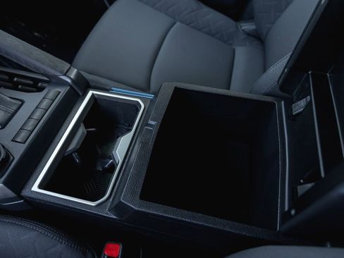 Certified 2025 Toyota Tacoma SR5 image 21