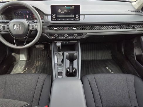 Used 2025 Honda Accord SE image 12