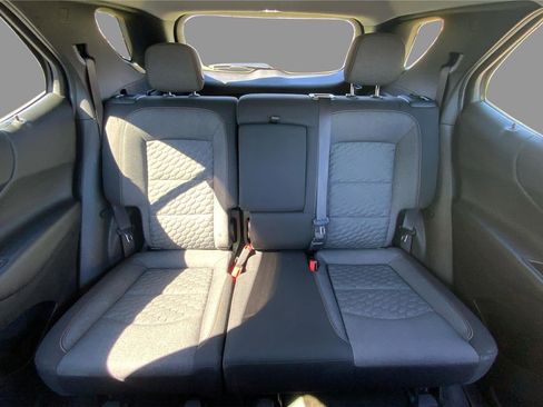 Used 2018 Chevrolet Equinox LT image 14