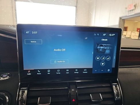 Used 2023 Lincoln Navigator L Reserve AWD/4WD image 14