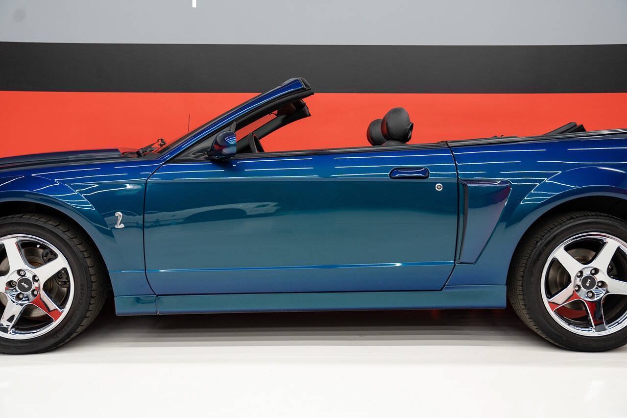 Used 2004 Ford Mustang Cobra RWD image 23