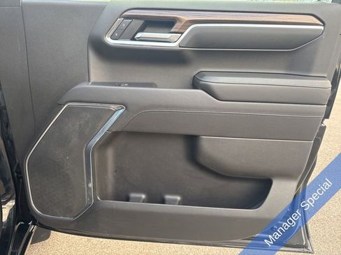 Used 2022 Chevrolet Silverado 1500 LT image 34