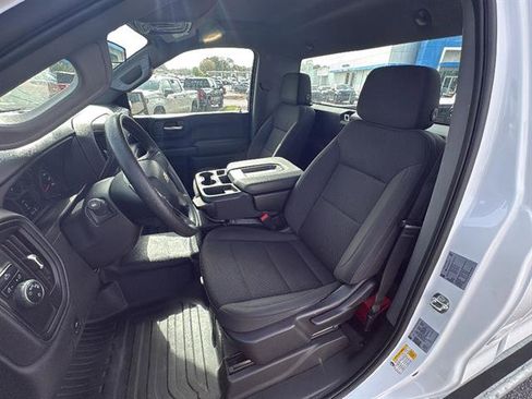 Used 2025 Chevrolet Silverado 1500 W/T image 10