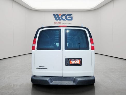 Used 2021 Chevrolet Express 2500 w/ Driver Convenience Package RWD image 4