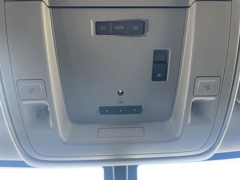 Used 2015 Chevrolet Silverado 2500 LT w/ LT Convenience Package image 27