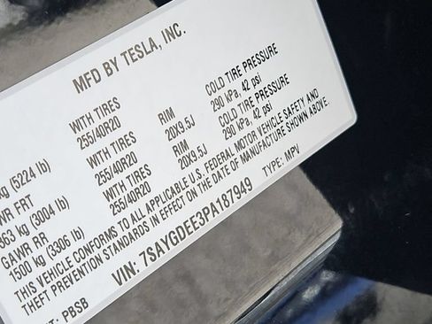 Used 2023 Tesla Model Y Long Range AWD/4WD image 26