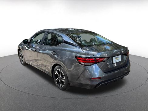 Used 2024 Nissan Sentra SV FWD image 5