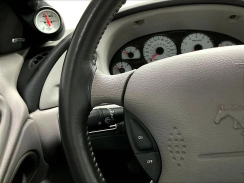Used 2000 Ford Mustang GT RWD image 18