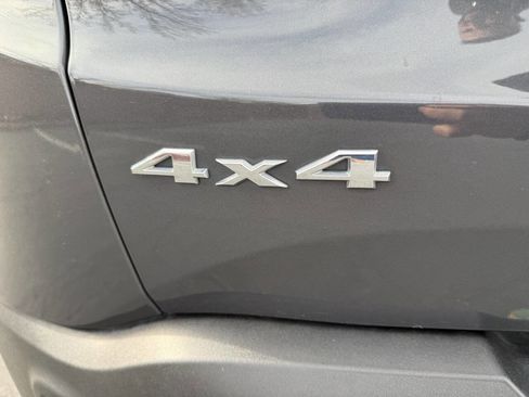 Used 2023 Jeep Renegade Latitude image 22