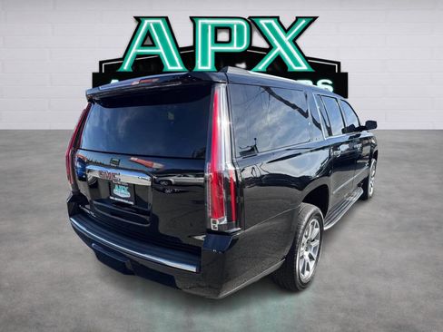 Used 2020 GMC Yukon XL Denali RWD image 10