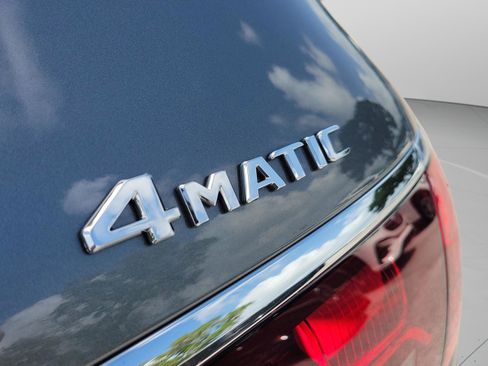 Certified 2026 Mercedes-Benz GLS 450 4MATIC image 32
