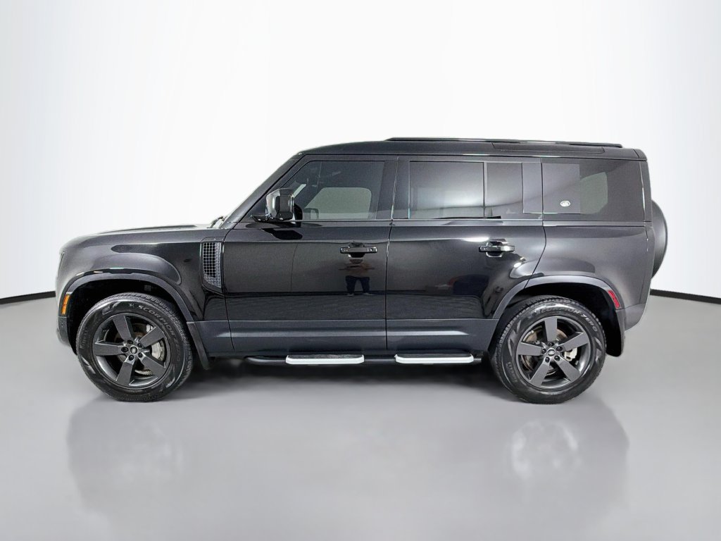 Certified 2024 Land Rover Defender 110 S AWD/4WD image 8