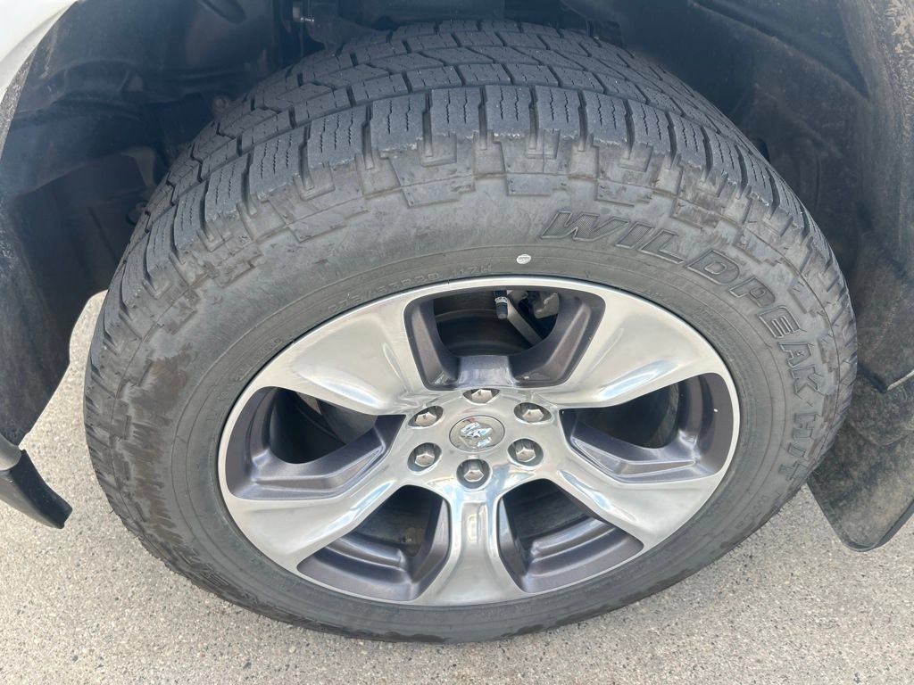 Used 2022 RAM 1500 Laramie AWD/4WD image 10