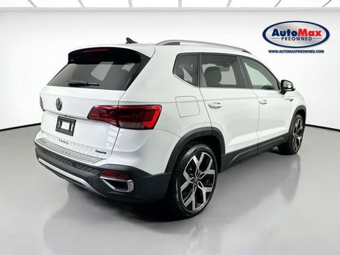 Used 2023 Volkswagen Taos SEL AWD/4WD image 2