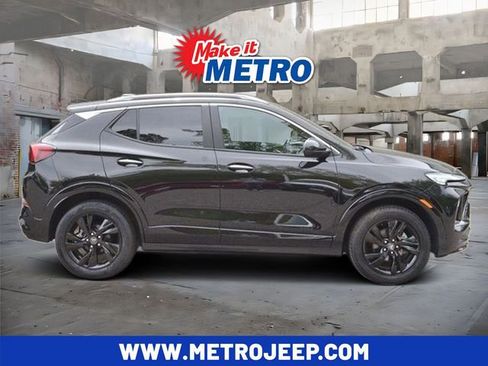 Used 2024 Buick Encore GX Sport Touring AWD/4WD image 1