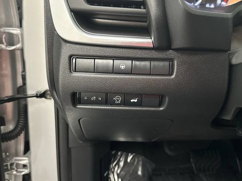 Used 2023 Nissan Rogue SV w/ SV Premium B Package AWD/4WD image 28