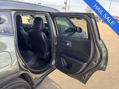Used 2021 Jeep Compass Latitude AWD/4WD image 39
