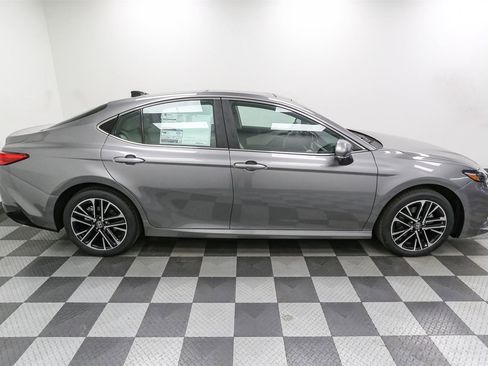 New 2026 Toyota Camry XLE image 7