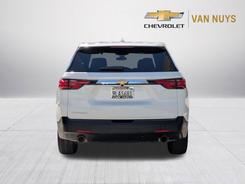 Used 2023 Chevrolet Traverse LS FWD image 6