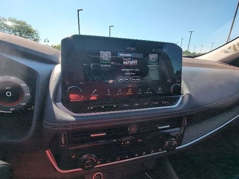 Used 2023 Nissan Rogue Platinum w/ Platinum Premium Package FWD image 12