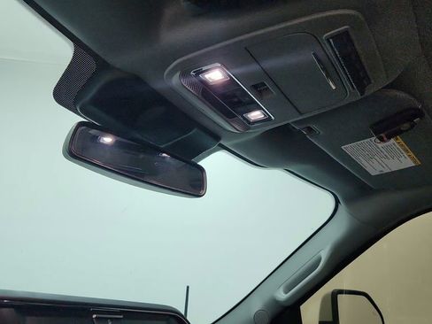 Used 2025 Ford F250 Lariat w/ Lariat Ultimate Package AWD/4WD image 52