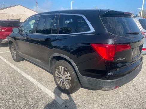 Used 2018 Honda Pilot EX image 3