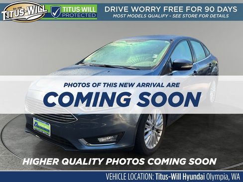 Used 2018 Ford Focus Titanium FWD image 3