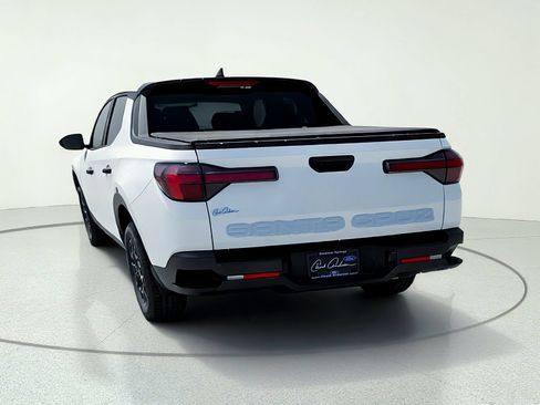 Used 2024 Hyundai Santa Cruz SE FWD image 6