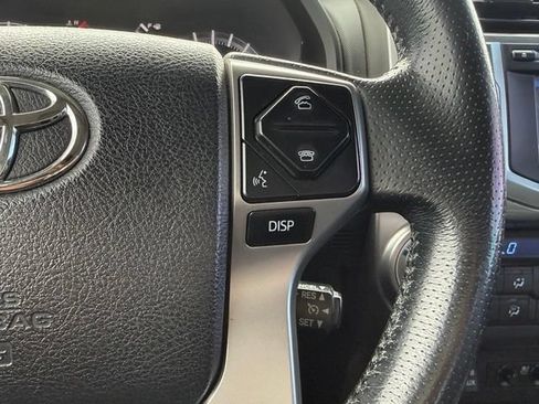 Used 2016 Toyota 4Runner Limited AWD/4WD image 31