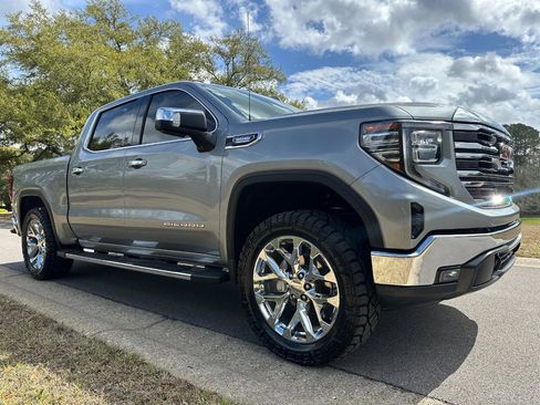 Used 2025 GMC Sierra 1500 SLT w/ SLT Premium Package image 3