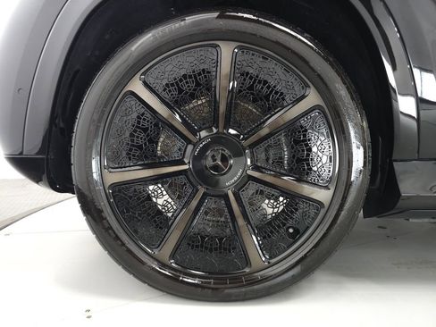 Used 2025 Mercedes-Benz Maybach GLS 600 4MATIC image 41