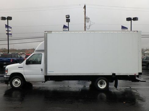 New 2024 Ford E-350 and Econoline 350 Super Duty w/ Interior Upgrade Package RWD image 5