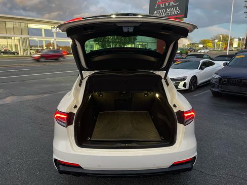 Used 2021 Maserati Levante image 64