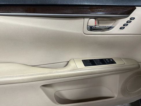 Used 2013 Lexus ES 350 w/ Luxury Pkg image 10